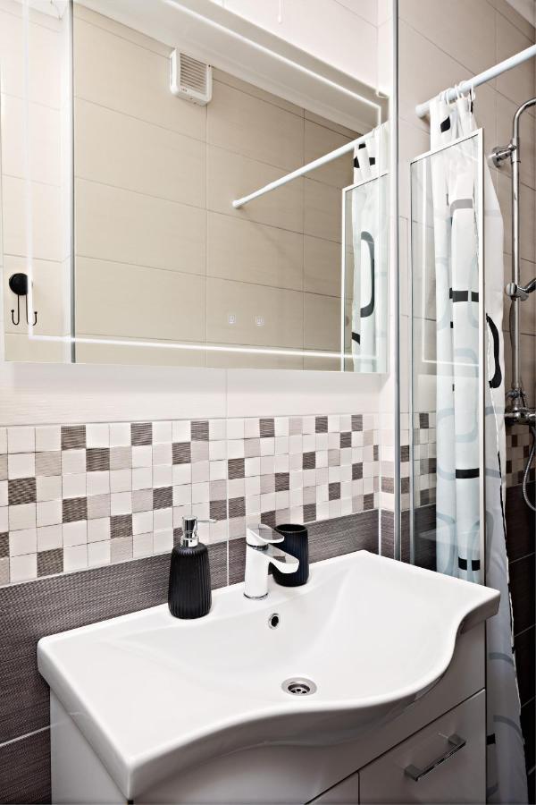 Studio Apartman Sirius スルニュ エクステリア 写真
