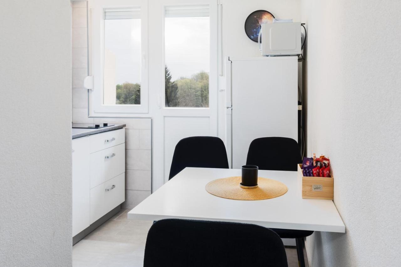 Studio Apartman Sirius スルニュ エクステリア 写真